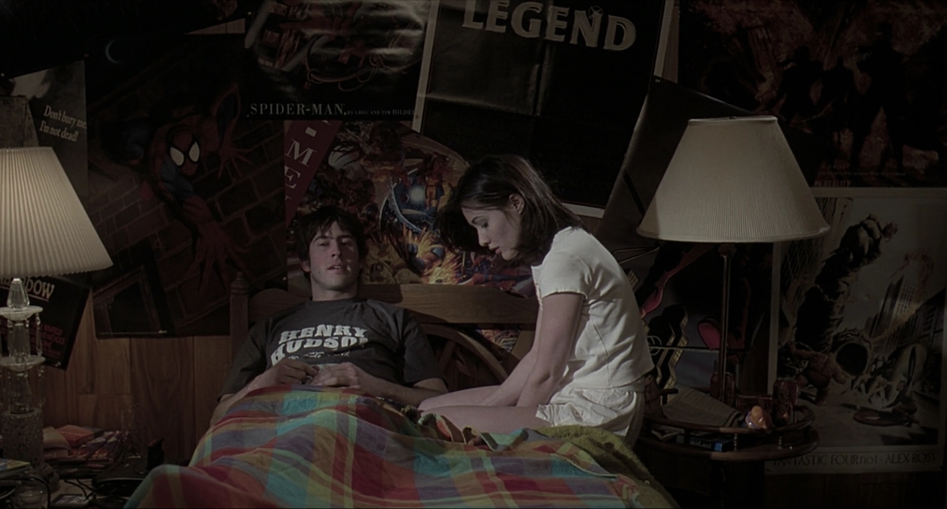 Charmed-Online-dot-net_Mallrats0900.jpg