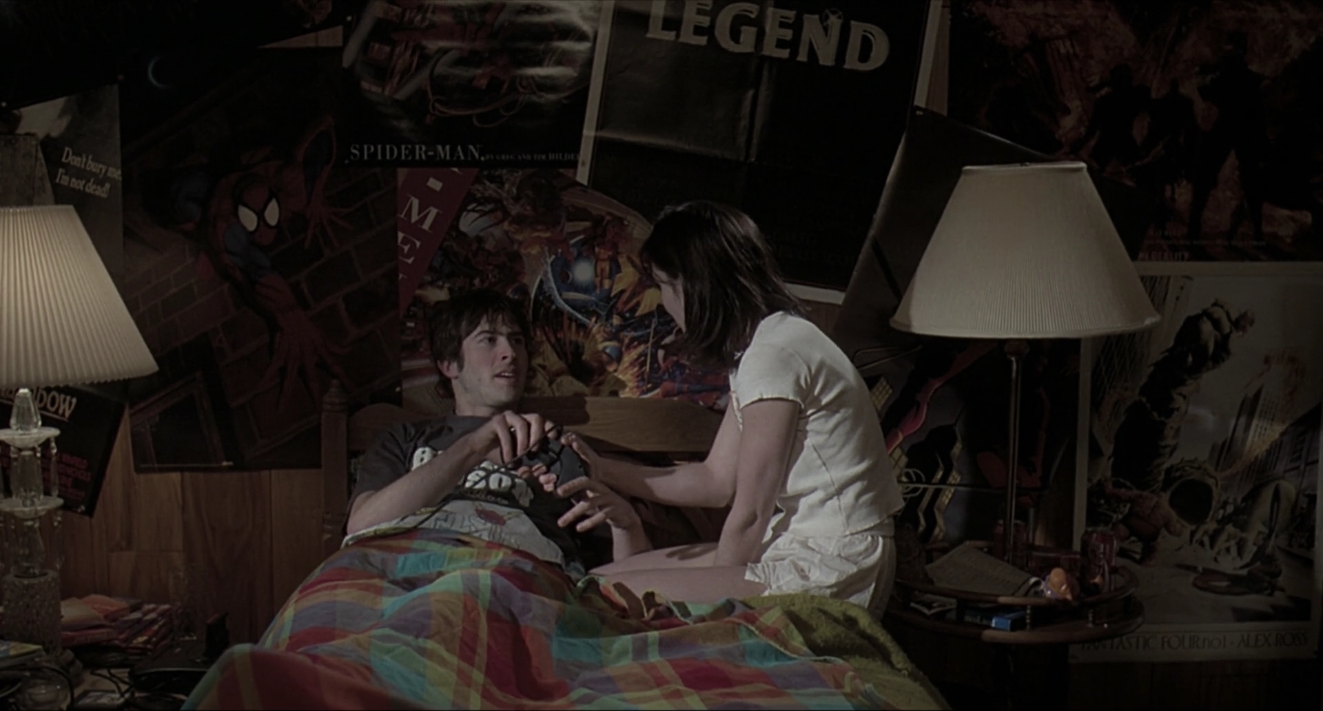 Charmed-Online-dot-net_Mallrats0917.jpg