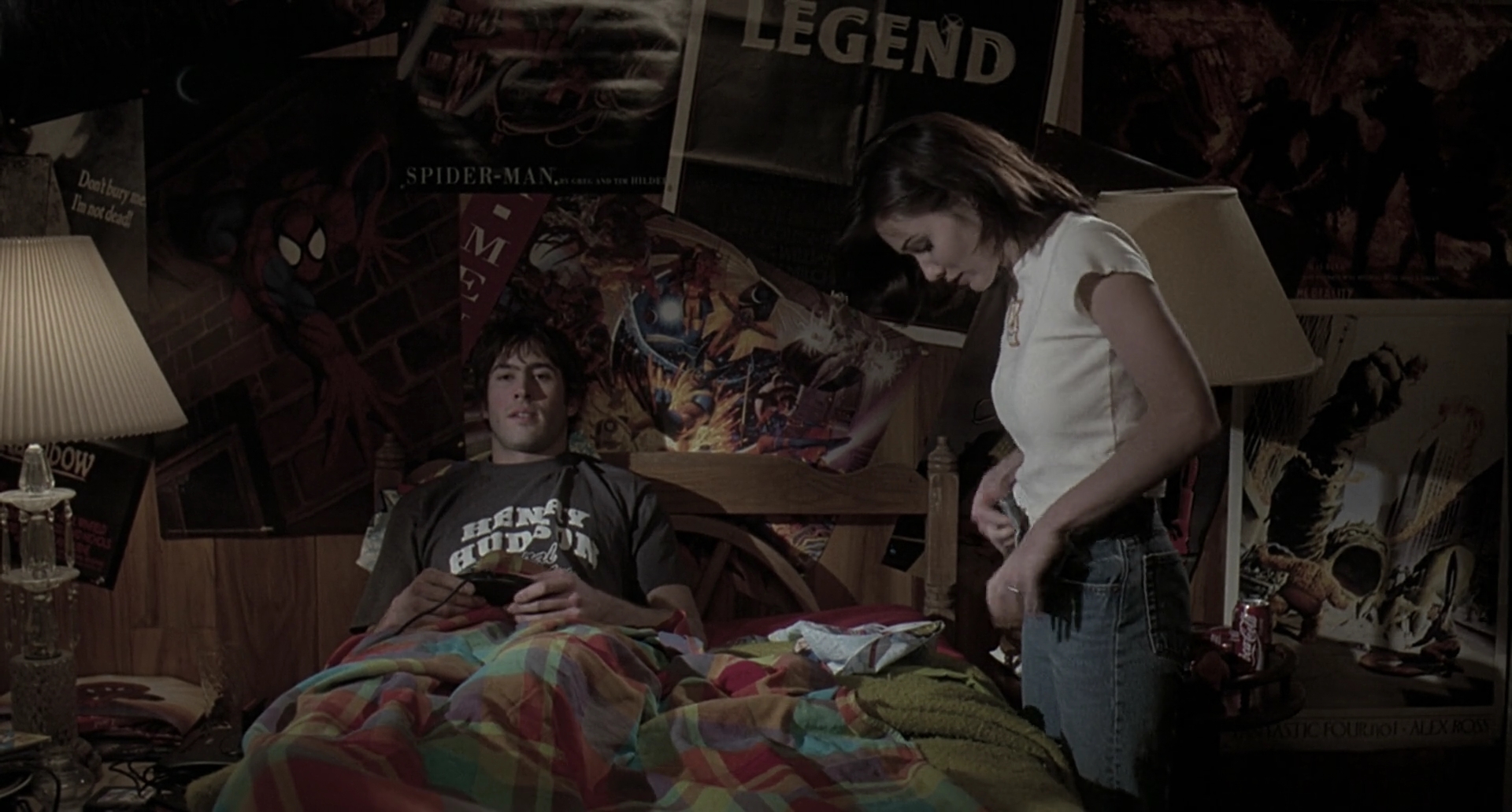 Charmed-Online-dot-net_Mallrats0952.jpg