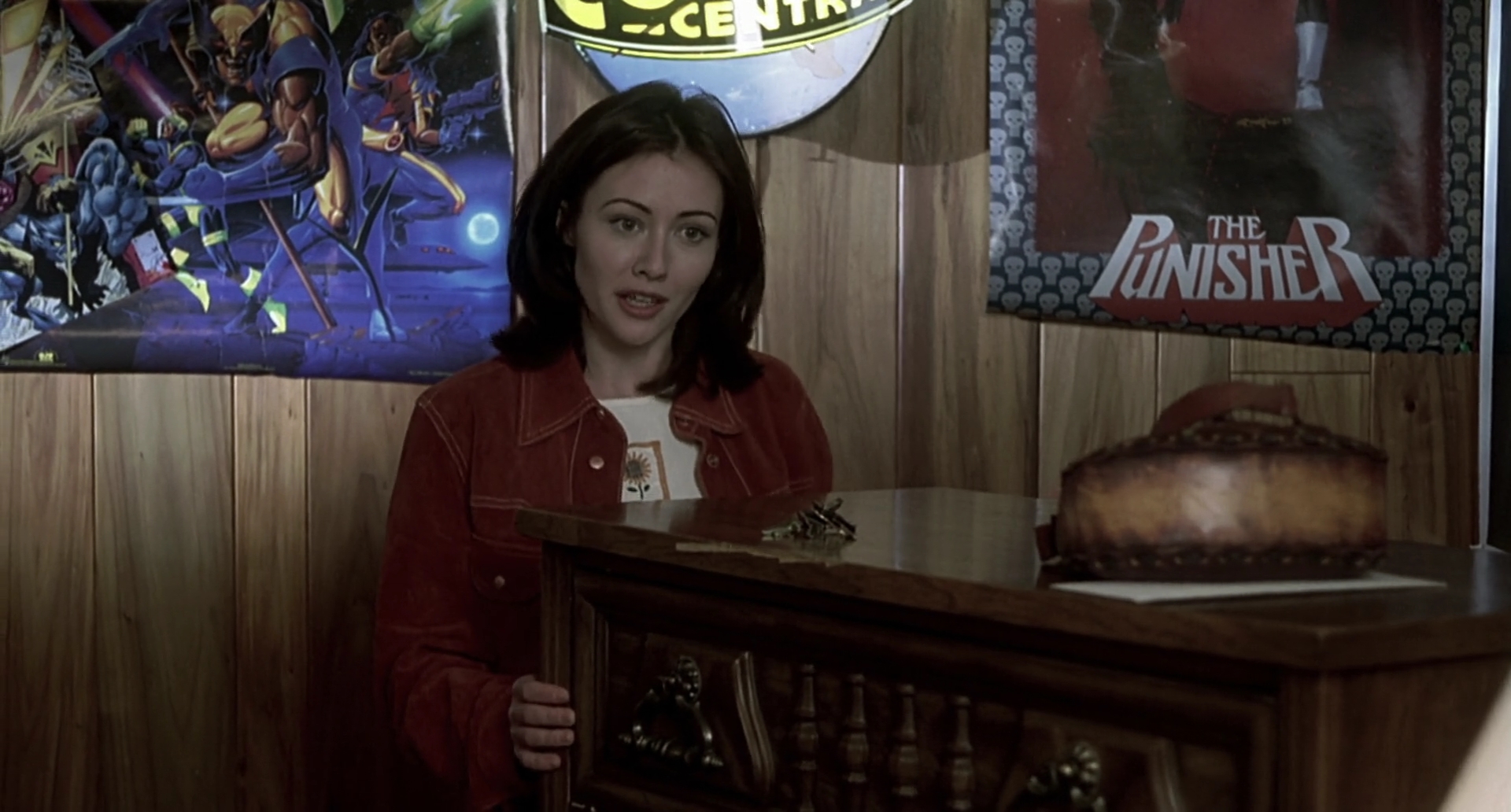 Charmed-Online-dot-net_Mallrats1022.jpg