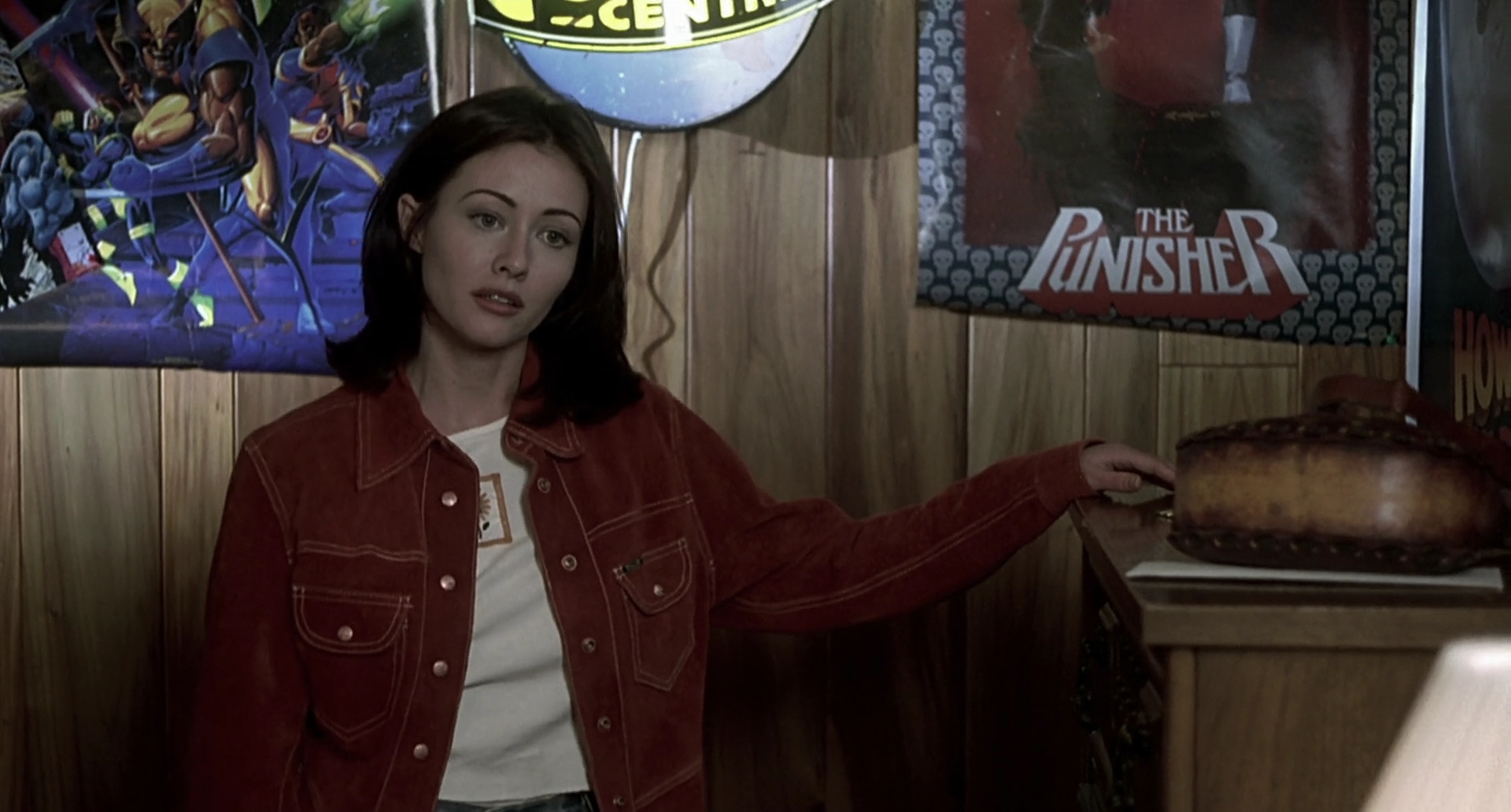 Charmed-Online-dot-net_Mallrats1030.jpg