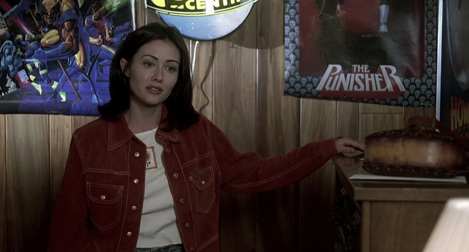 Charmed-Online-dot-net_Mallrats1031.jpg