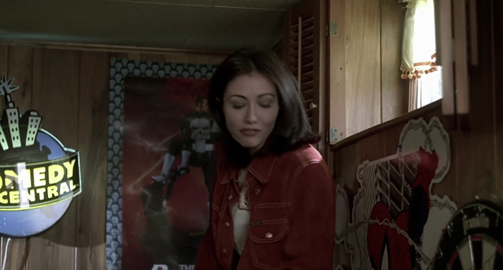 Charmed-Online-dot-net_Mallrats1037.jpg