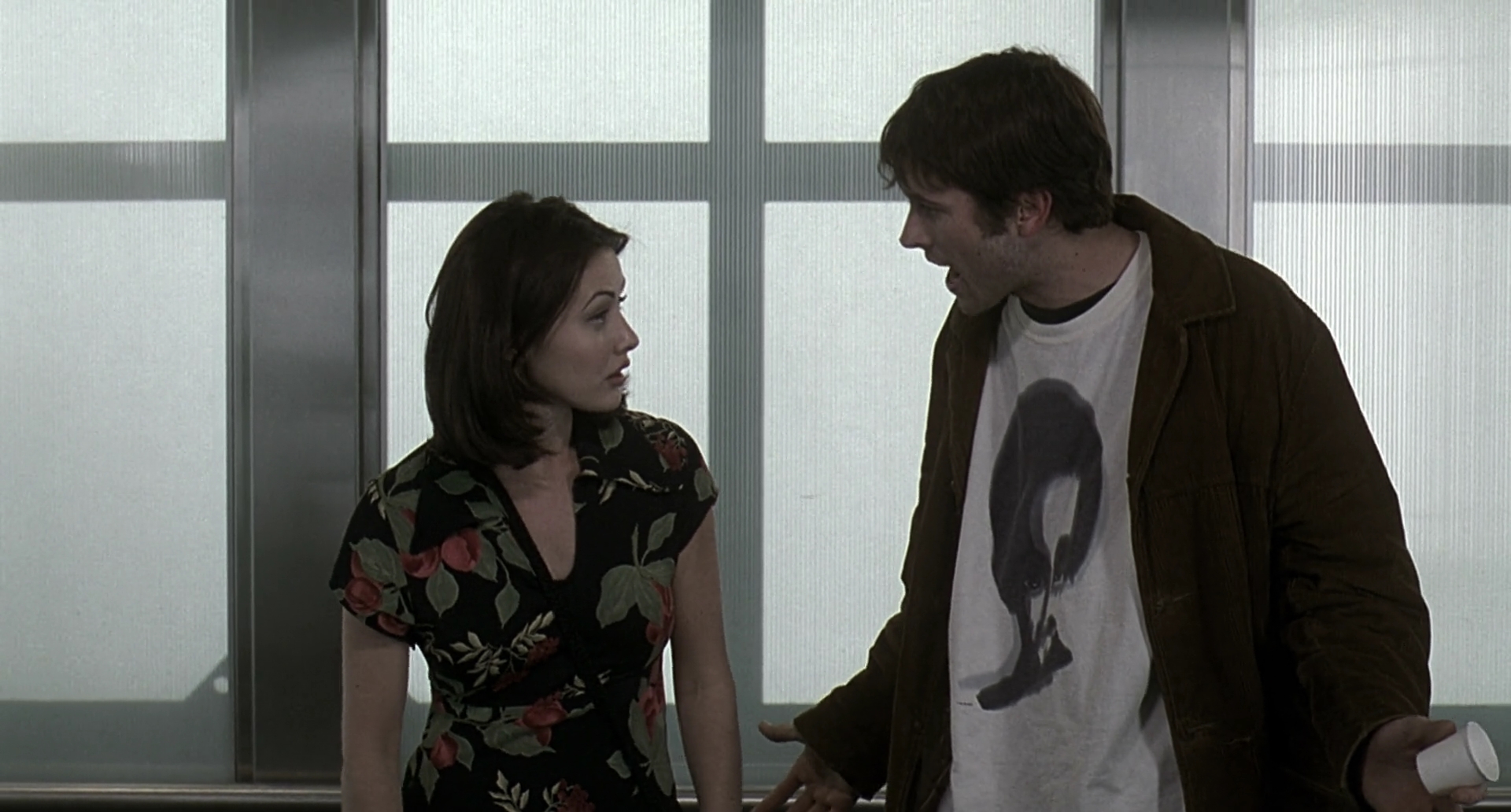 Charmed-Online-dot-net_Mallrats3117.jpg