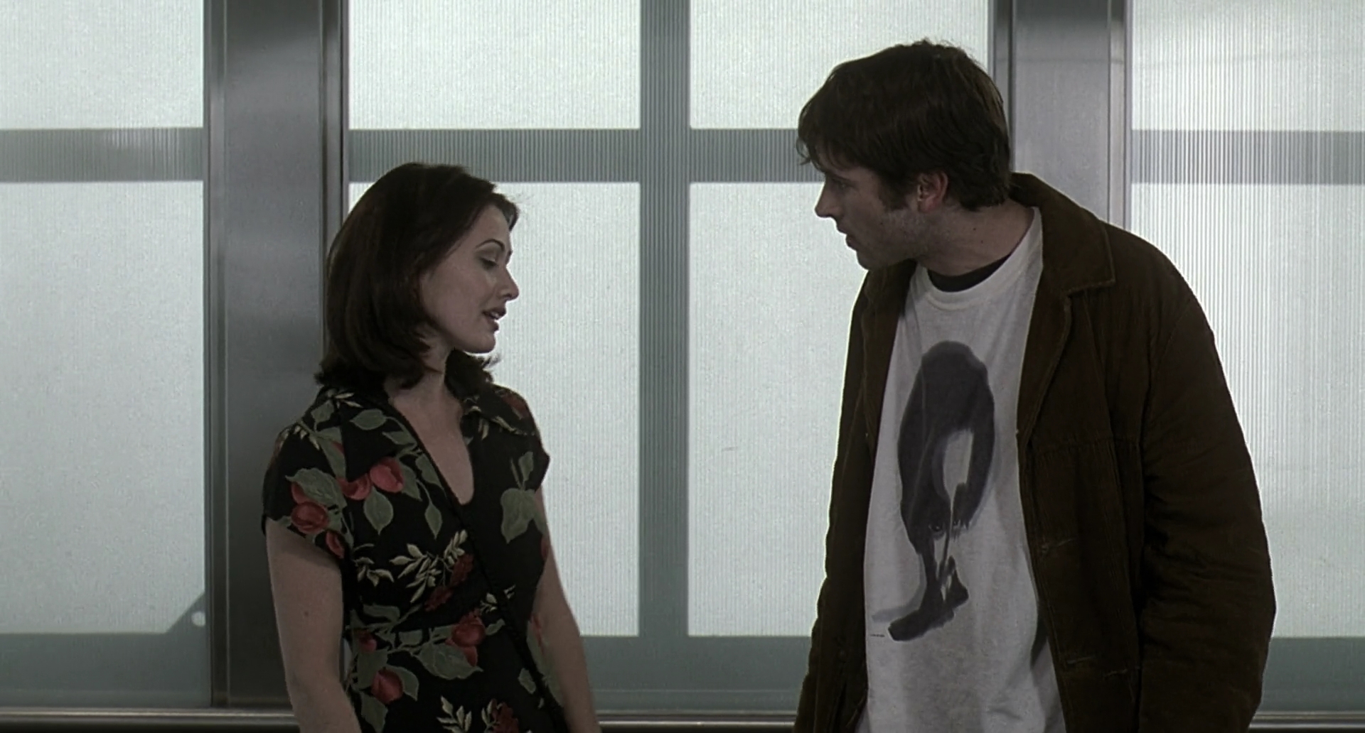 Charmed-Online-dot-net_Mallrats3118.jpg