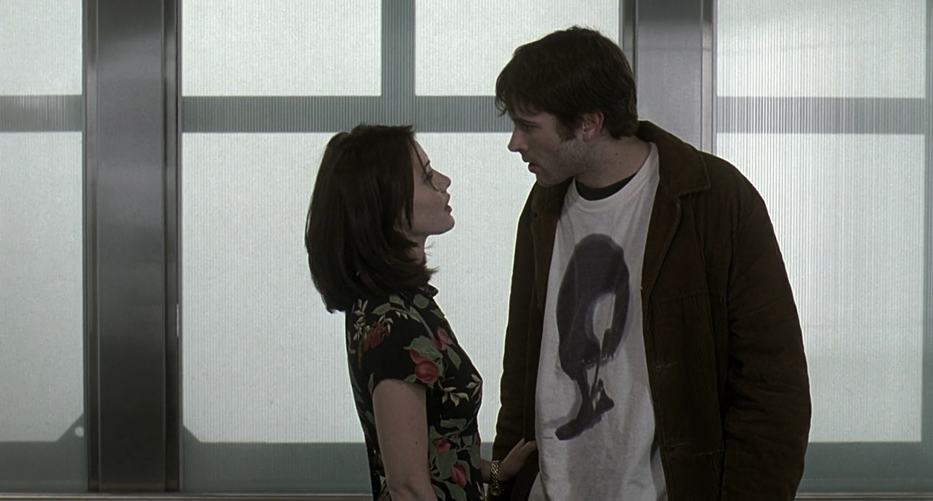 Charmed-Online-dot-net_Mallrats3125.jpg