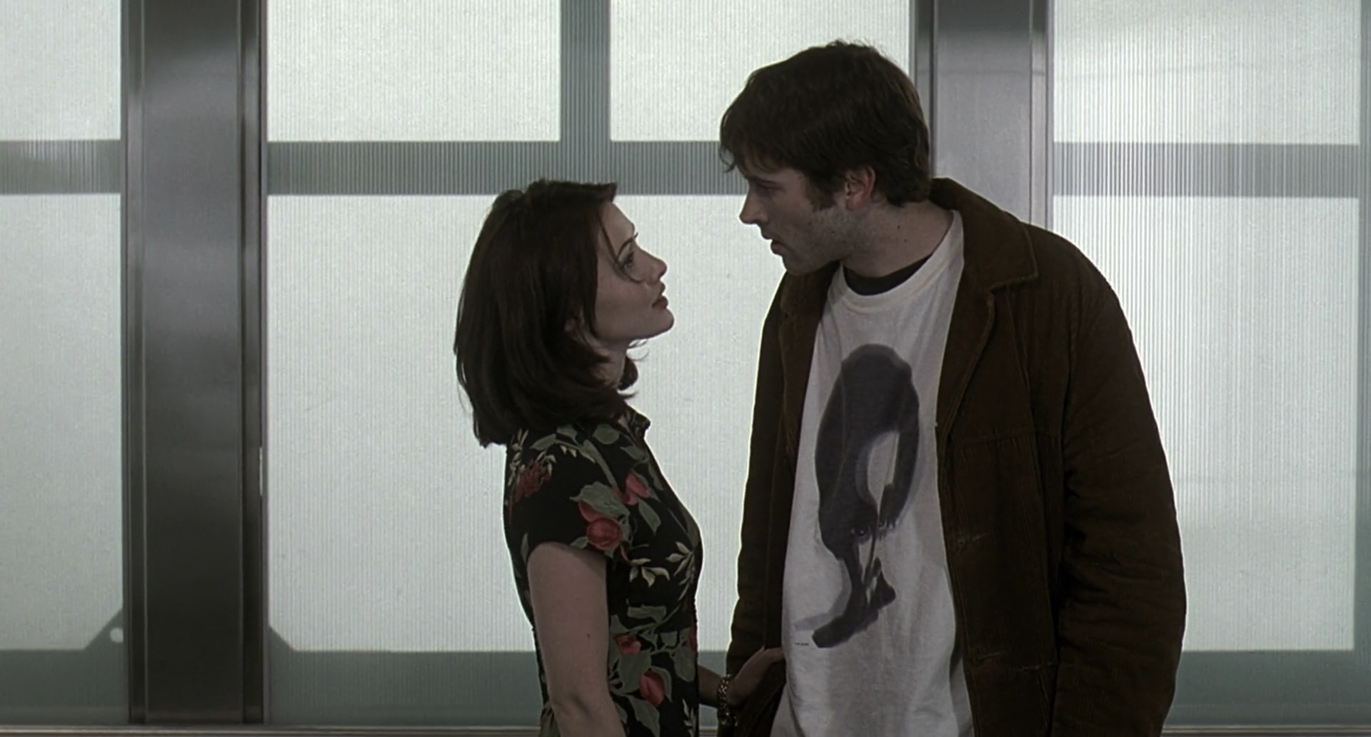 Charmed-Online-dot-net_Mallrats3126.jpg