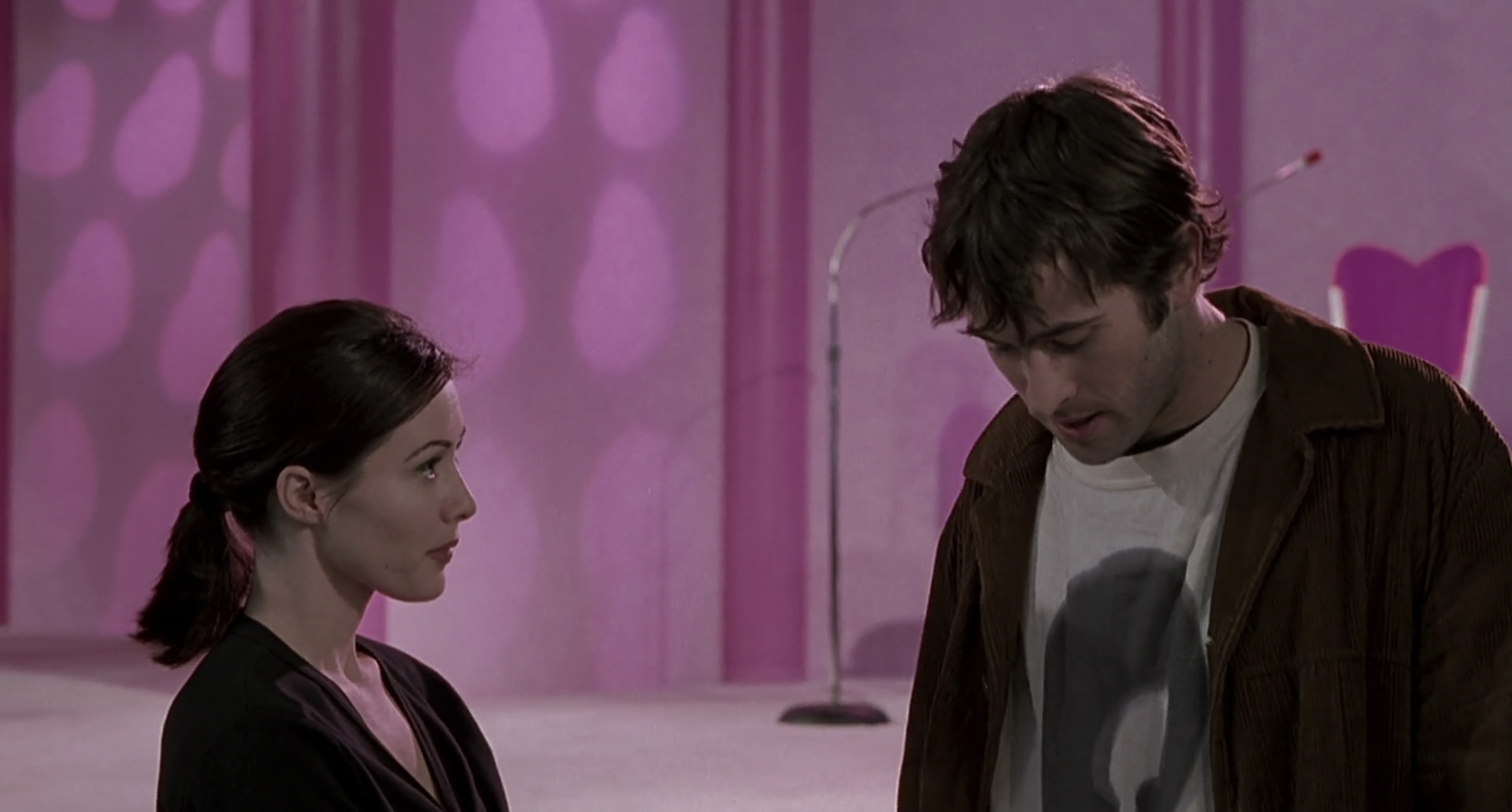 Charmed-Online-dot-net_Mallrats6643.jpg