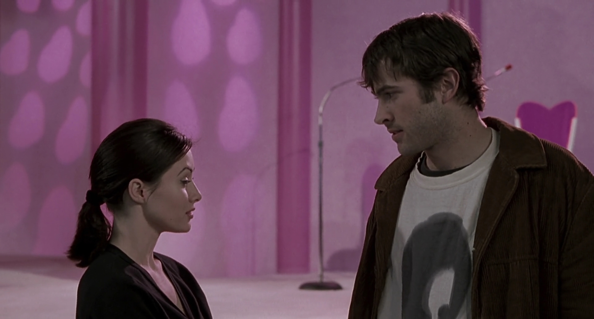 Charmed-Online-dot-net_Mallrats6646.jpg