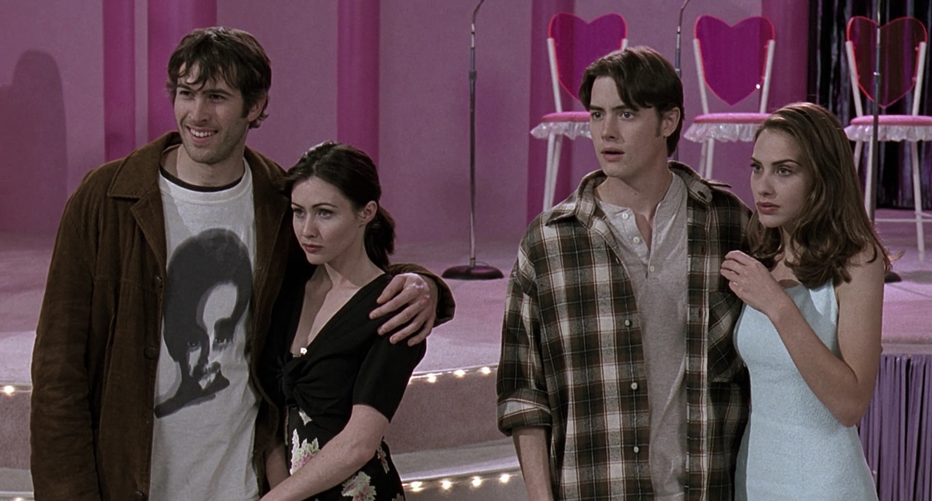 Charmed-Online-dot-net_Mallrats6701.jpg