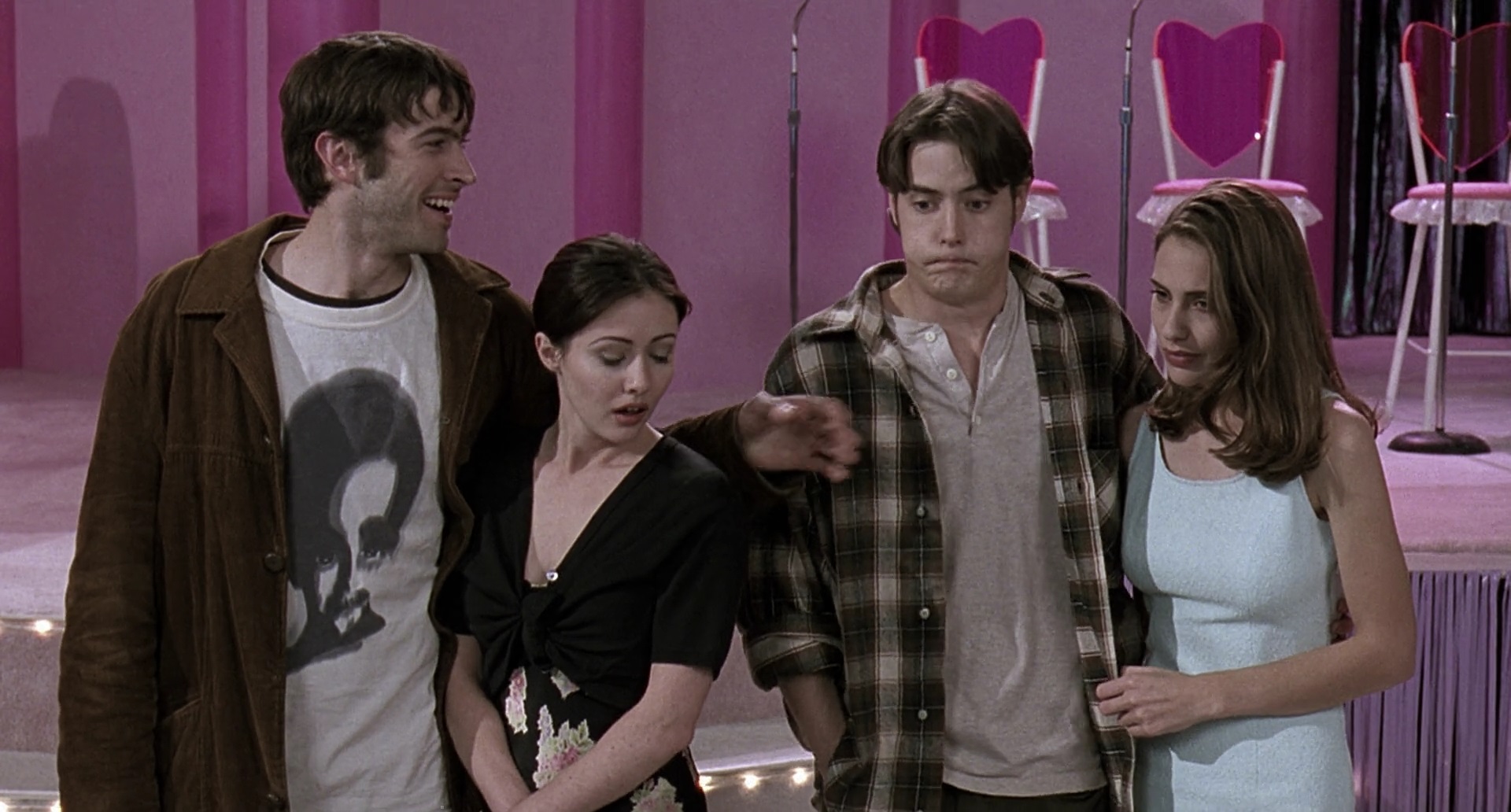 Charmed-Online-dot-net_Mallrats6712.jpg