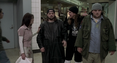 Charmed-Online-dot-net_Mallrats4450.jpg