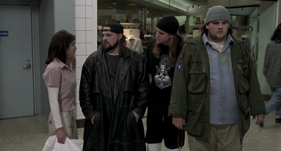 Charmed-Online-dot-net_Mallrats4453.jpg