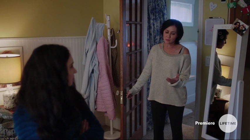 Charmed-Online-dot-NoOneWouldTell3196.jpg Charmed-Online-dot-NoOneWouldTell3196.jpg