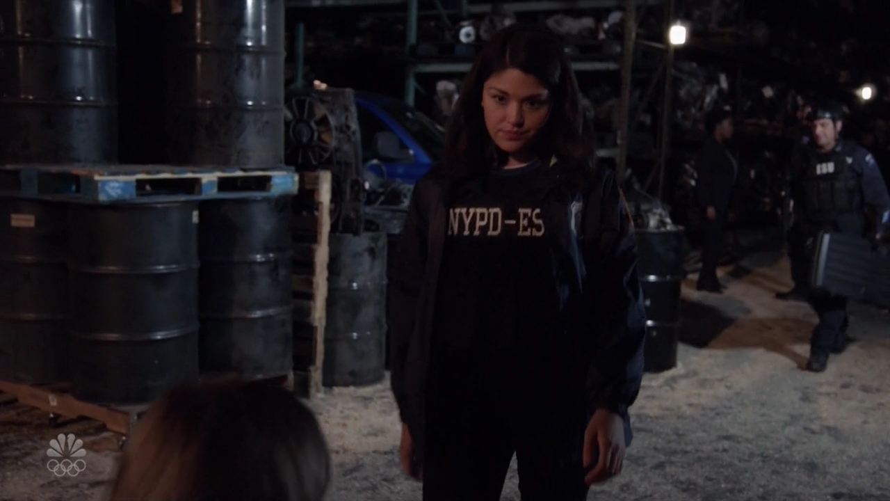 Charmed-Online-dot-nl_Manifest2x05-2012.jpg