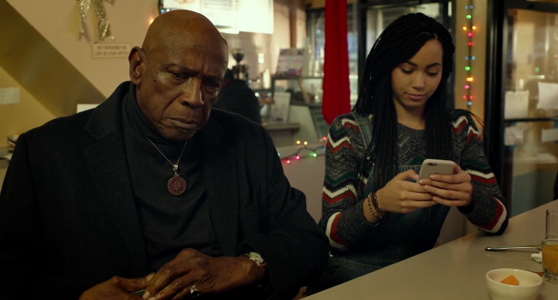 Charmed-Online-dot-nl_BreakingBrooklynskyBusiness0848.jpg