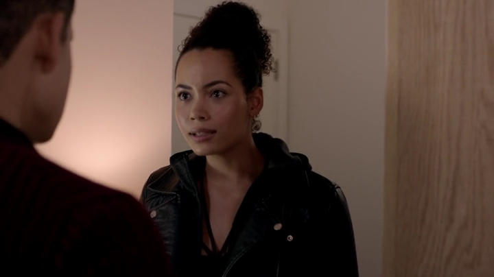 Charmed-Online-dot-nl_AgeBeforeBeauty1x01-1086.jpg