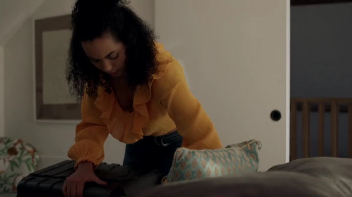 Charmed-Online-dot-nl_AgeBeforeBeauty1x04-0819.jpg