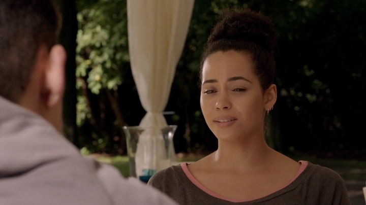 Charmed-Online-dot-nl_AgeBeforeBeauty1x06-0173.jpg