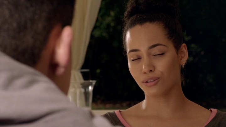 Charmed-Online-dot-nl_AgeBeforeBeauty1x06-0183.jpg
