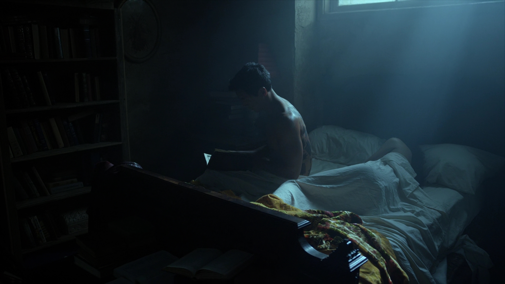 Charmed-Online-dot-nl_IntoTheBallands1x05-0125.jpg