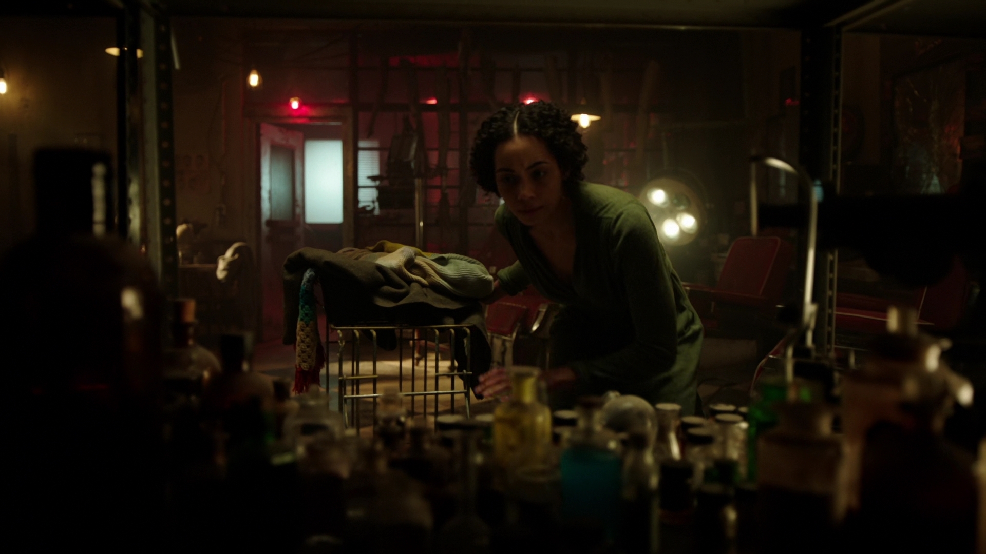 Charmed-Online-dot-nl_IntoTheBadlands2x04-1017.jpg