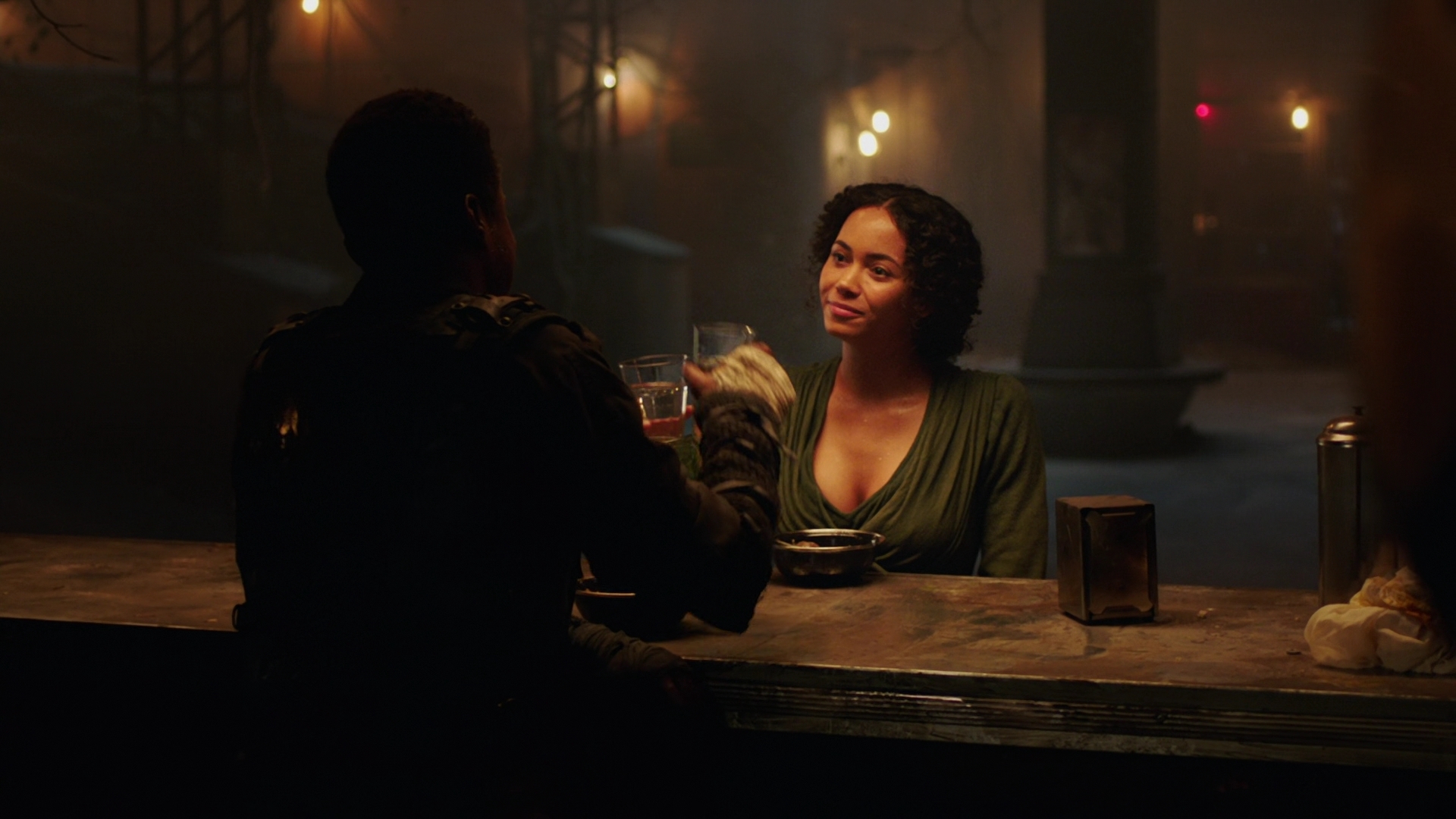 Charmed-Online-dot-nl_IntoTheBadlands2x04-1097.jpg