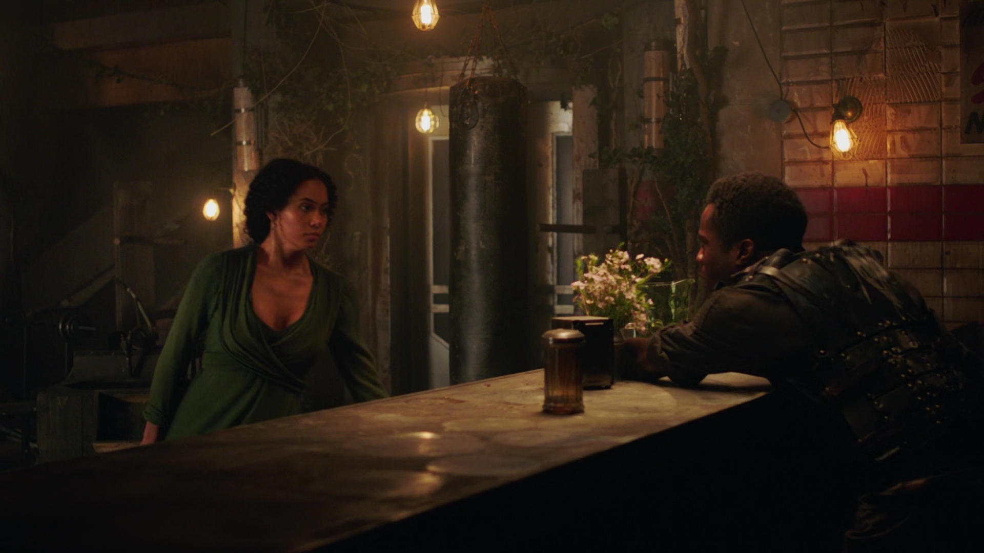 Charmed-Online-dot-nl_IntoTheBadlands2x04-1174.jpg