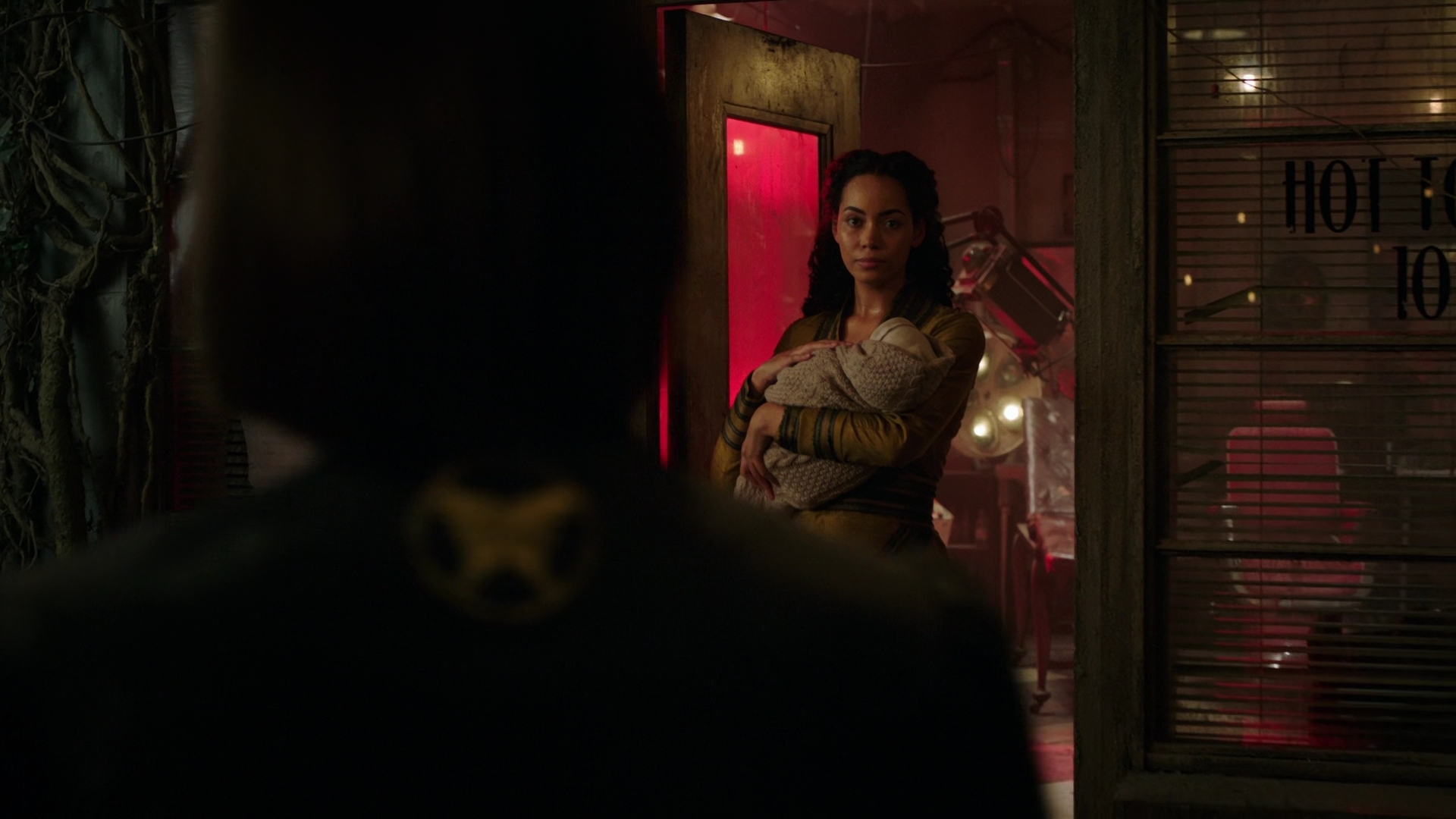 Charmed-Online-dot-nl_IntoTheBadlands2x08-0851.jpg