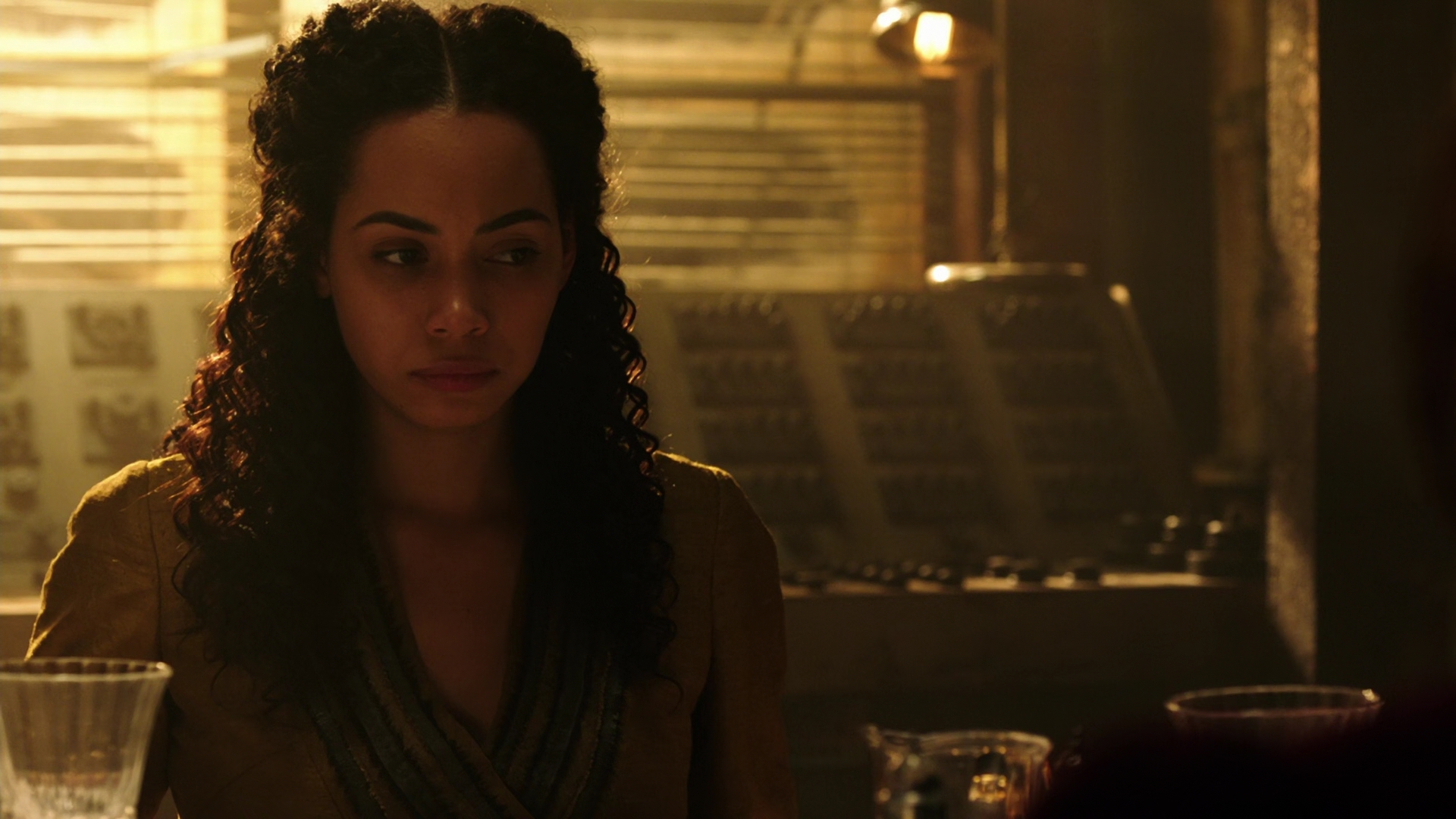 Charmed-Online-dot-nl_IntoTheBadlands2x08-1179.jpg