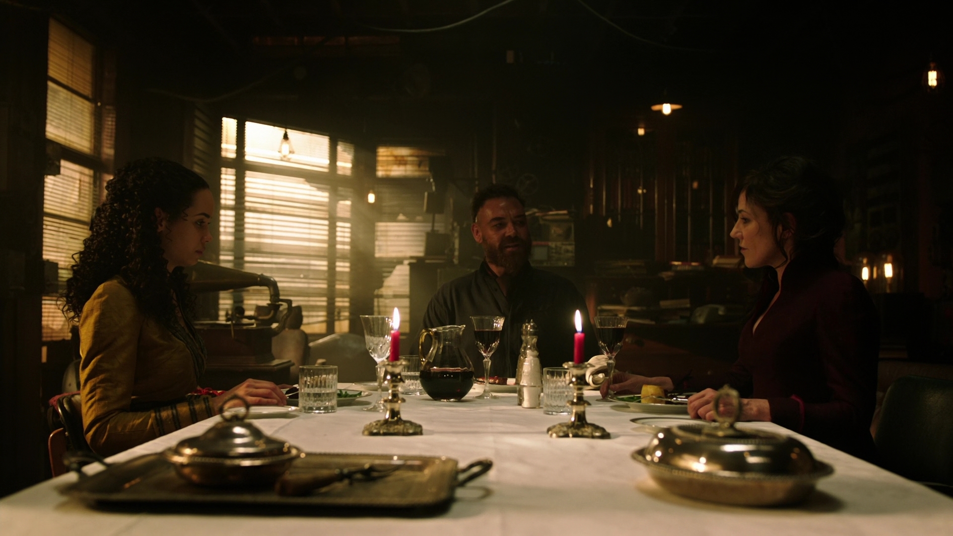 Charmed-Online-dot-nl_IntoTheBadlands2x08-1292.jpg
