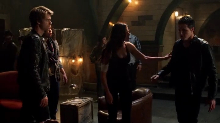 Charmed-Online-dot-nl_TheTomorrowPeople1x22-0322.jpg