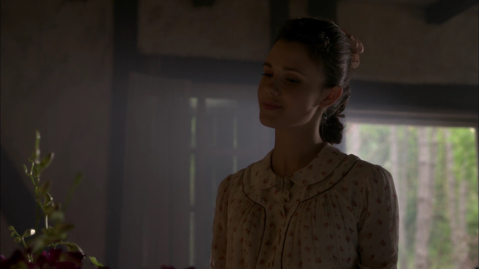 Charmed-Online-dot-nl-WhenCallsTheHearts1171.jpg
