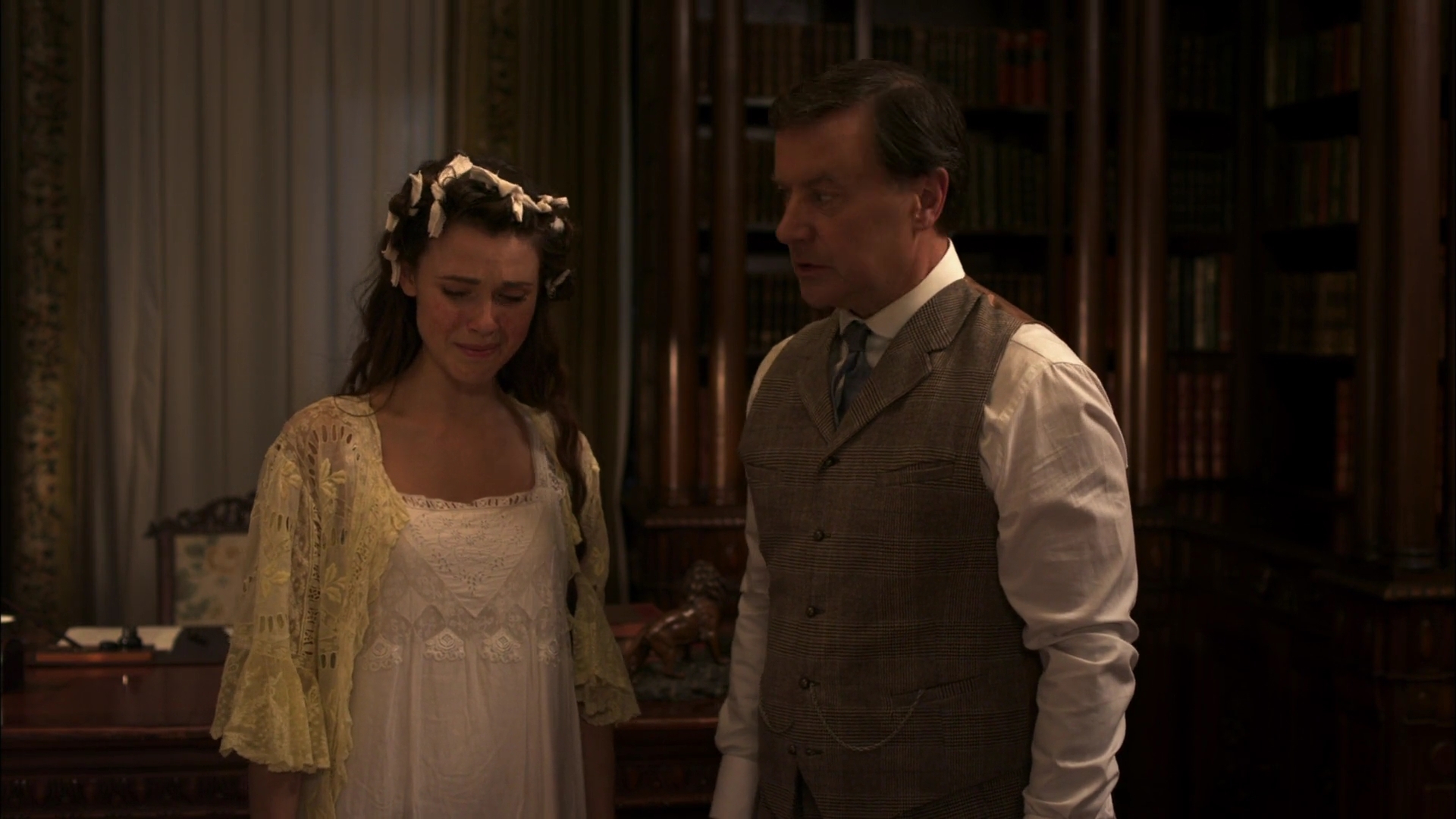 Charmed-Online-dot-nl-WhenCallsTheHearts2168.jpg
