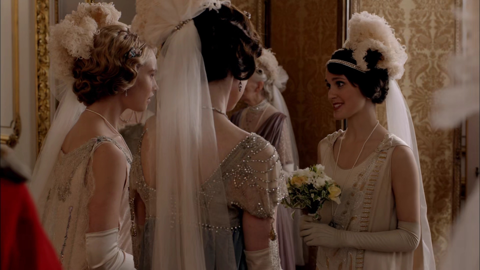 Charmed-Online-dot-nl-DowntownAbbey4x09-2004.jpg
