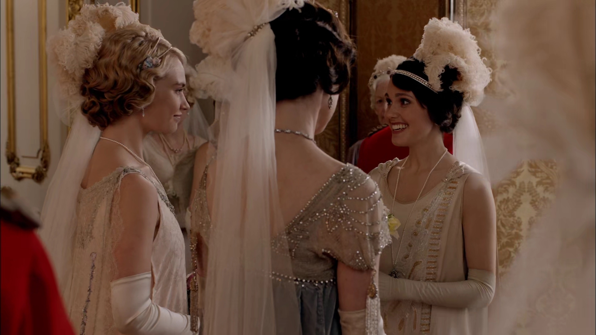 Charmed-Online-dot-nl-DowntownAbbey4x09-2030.jpg