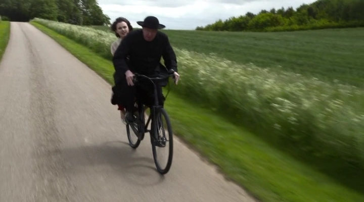 Charmed-Online-dot-nl-FatherBrown2x01-1639.jpg