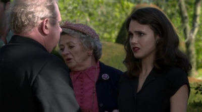 Charmed-Online-dot-nl-FatherBrown2x01-1040.jpg