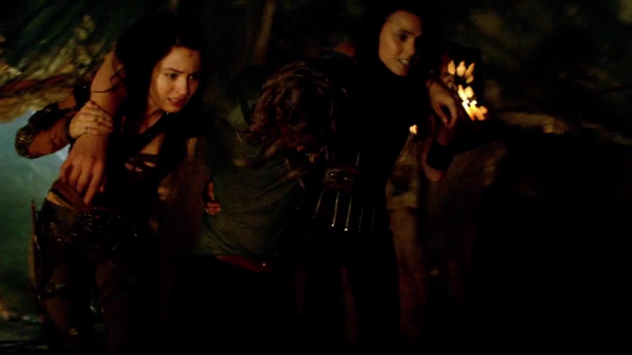 Charmed-Online-dot-nl-TheShannaraChronicles1x03-1287.jpg