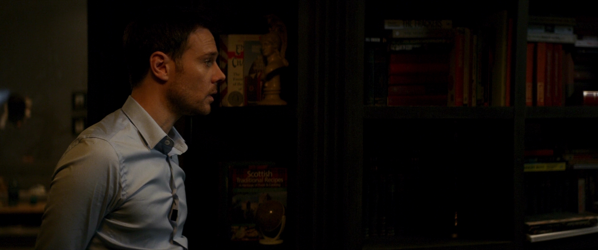 Charmed-Online-dot-nl_TheDoorman3025.jpg