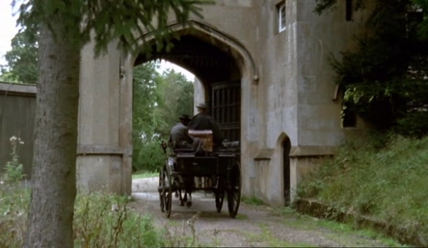 Charmed-Online-dot-nl_Fingersmith-ep1-637.jpg