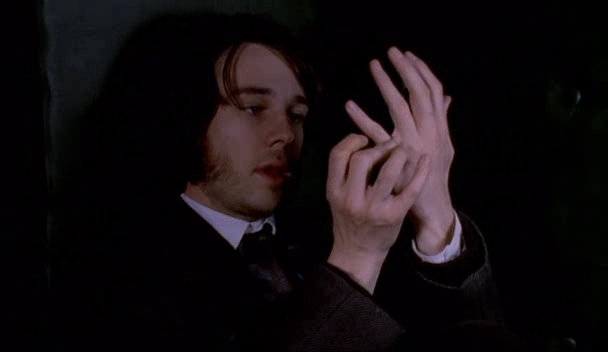 Charmed-Online-dot-nl_Fingersmith-ep2-1410.jpg