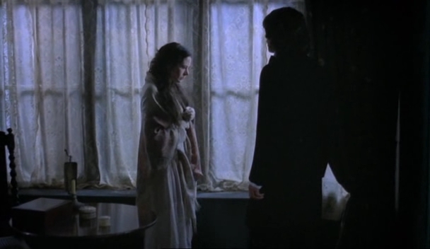 Charmed-Online-dot-nl_Fingersmith-ep2-250.jpg