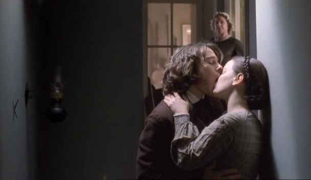 Charmed-Online-dot-nl_Fingersmith-ep2-490.jpg