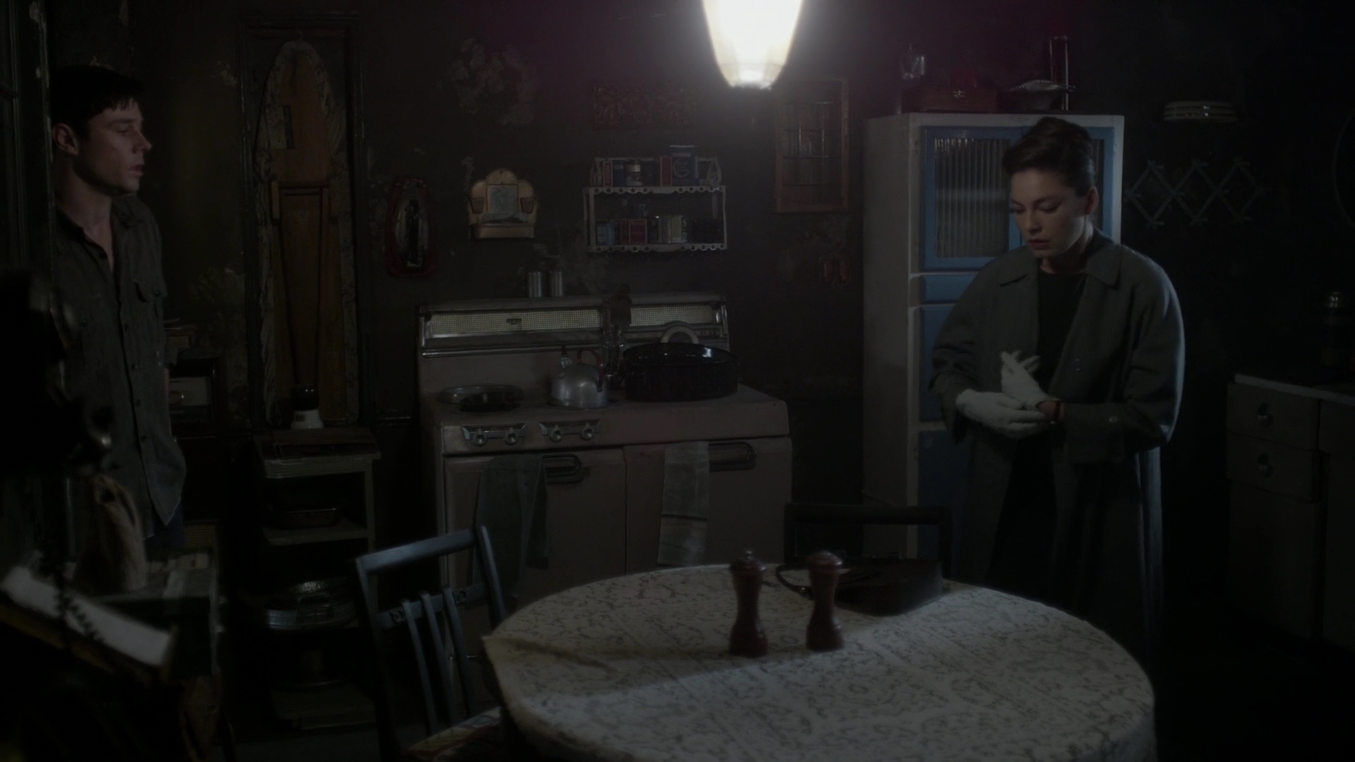 Charmed-Online-dot-nl_TheManInTheHighCastle1x06-0171.jpg
