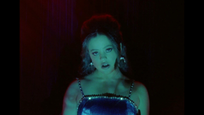 Charmed-Online-dot-nl_SarahJeffery-Suffer_MusicVideo0104.jpg