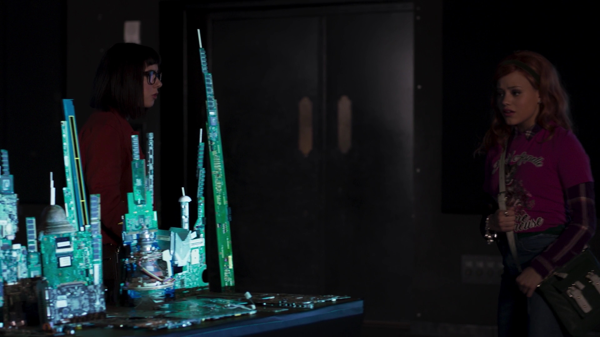 Charmed-Online-dot-nl_DaphneAndVelma2879.jpg