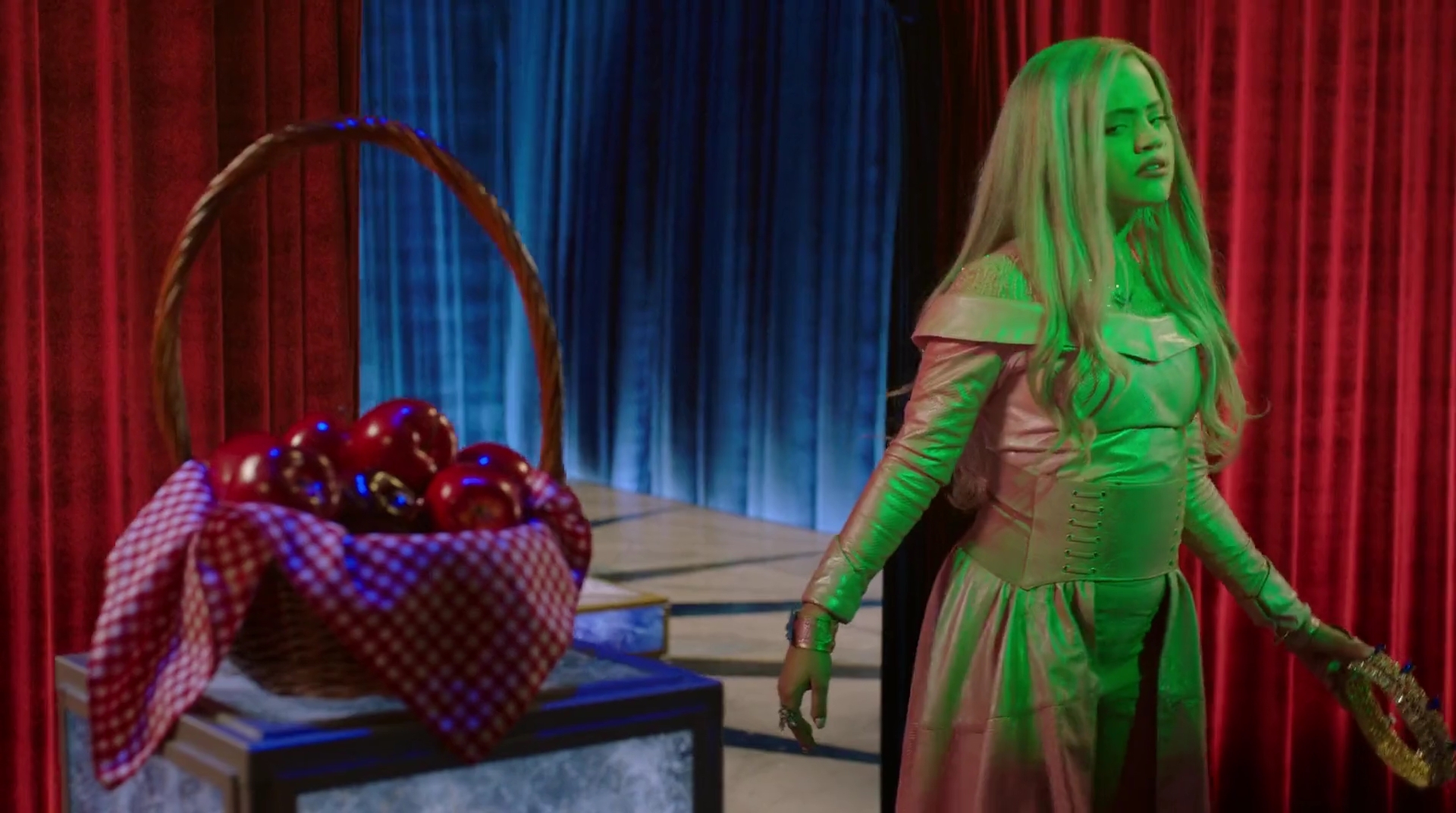 Charmed-Online-dot-nl_Descendants3-01184.jpg