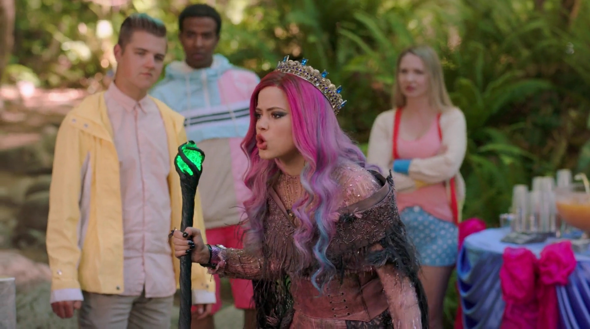 Charmed-Online-dot-nl_Descendants3-01731.jpg