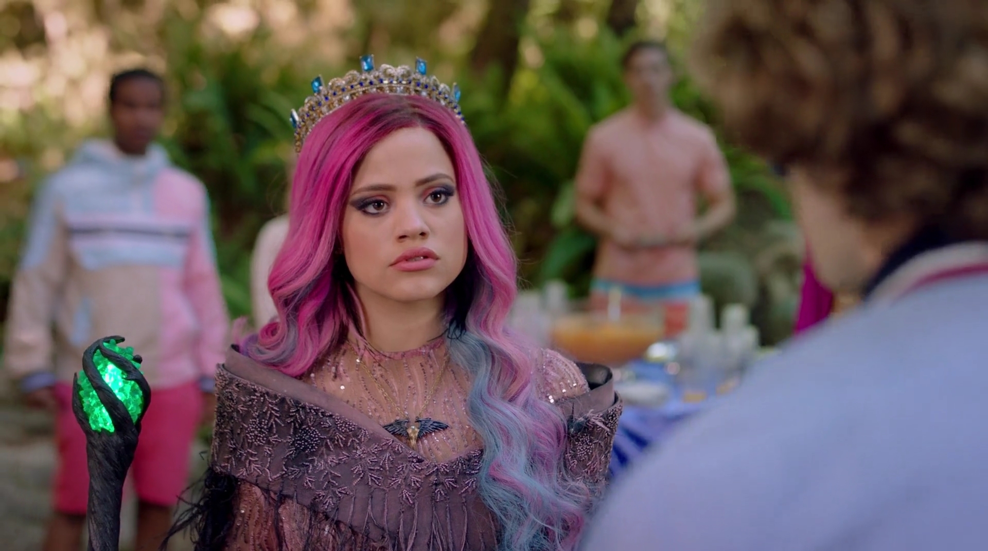 Charmed-Online-dot-nl_Descendants3-01745.jpg Charmed-Online-dot-nl_Descendants3-01745.jpg